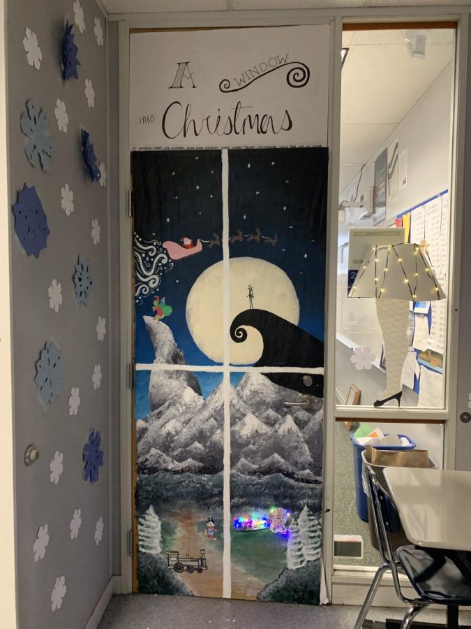 Mrs. Deckers Modern History class decorated her door as A Window into Christmas, with a painted mountainous background and references to iconic Christmas movies like How the Grinch Stole Christmas, The Nightmare Before Christmas, The Polar Express and National Lampoons Christmas Vacation. 