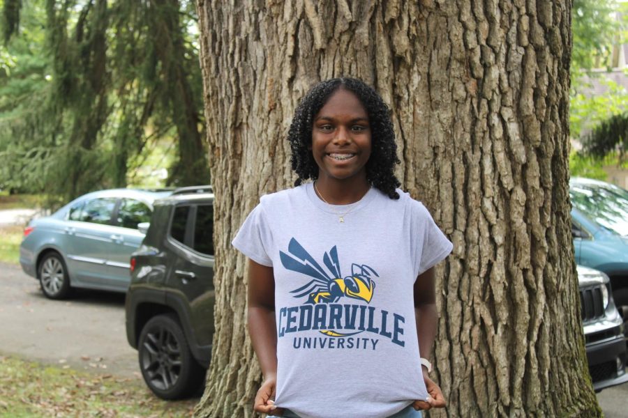 Alysha Wallace commits to Cedarville University for Soccer.