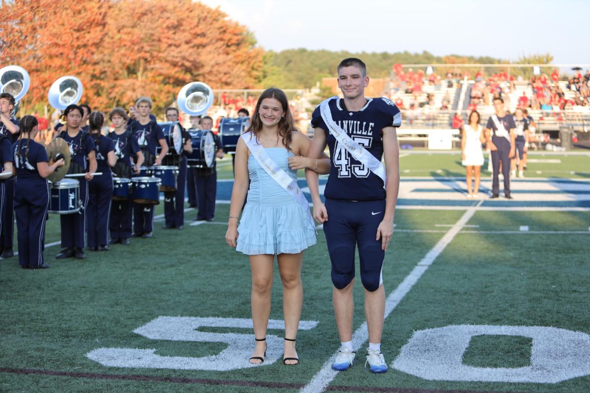 Sophomores Violet Schneider and Espen Reed