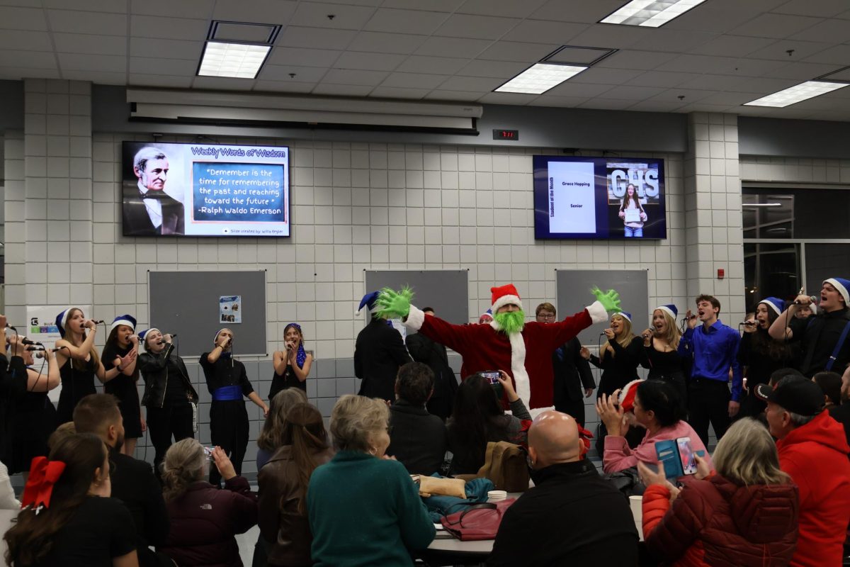 Blue Notes, the boys and  girls acapella group joins in to sing the fan favorite The Grinch. They have performed this the past two years with there special guest. 